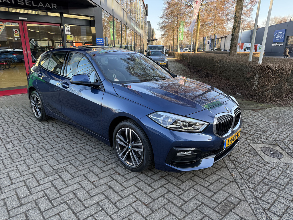 50997471-5.jpg