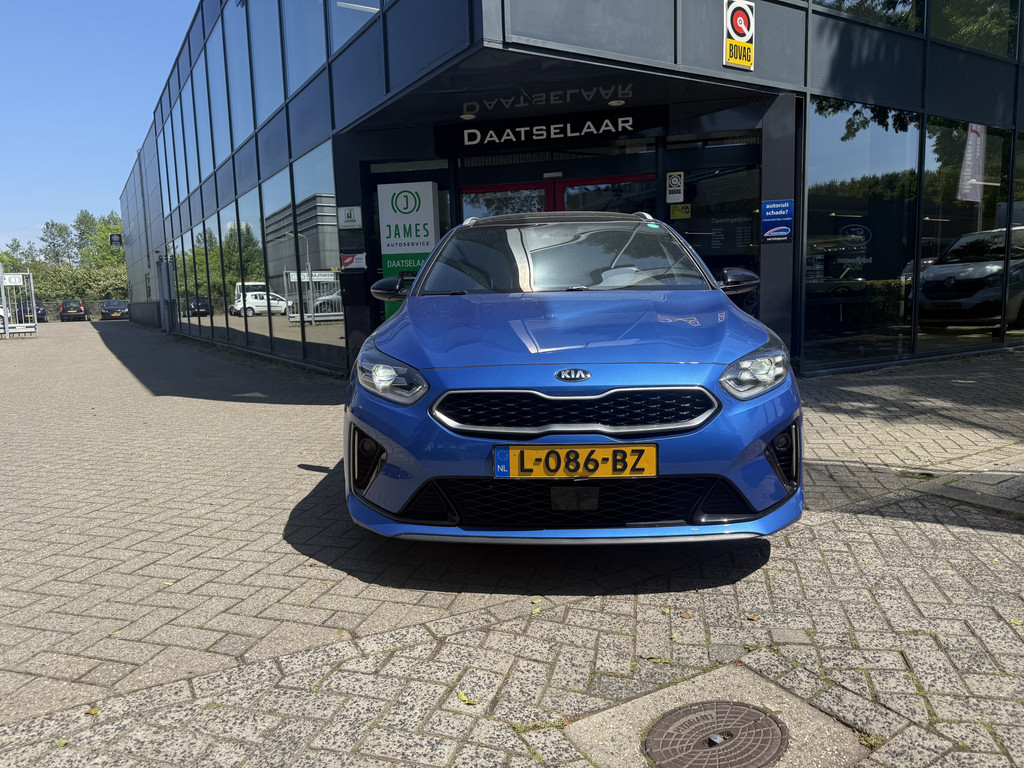 53629385-1.jpg