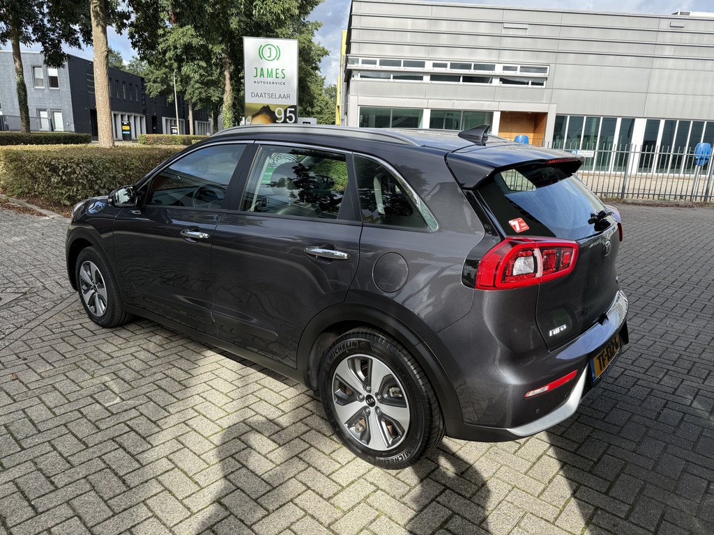 Kia Niro — foto 4